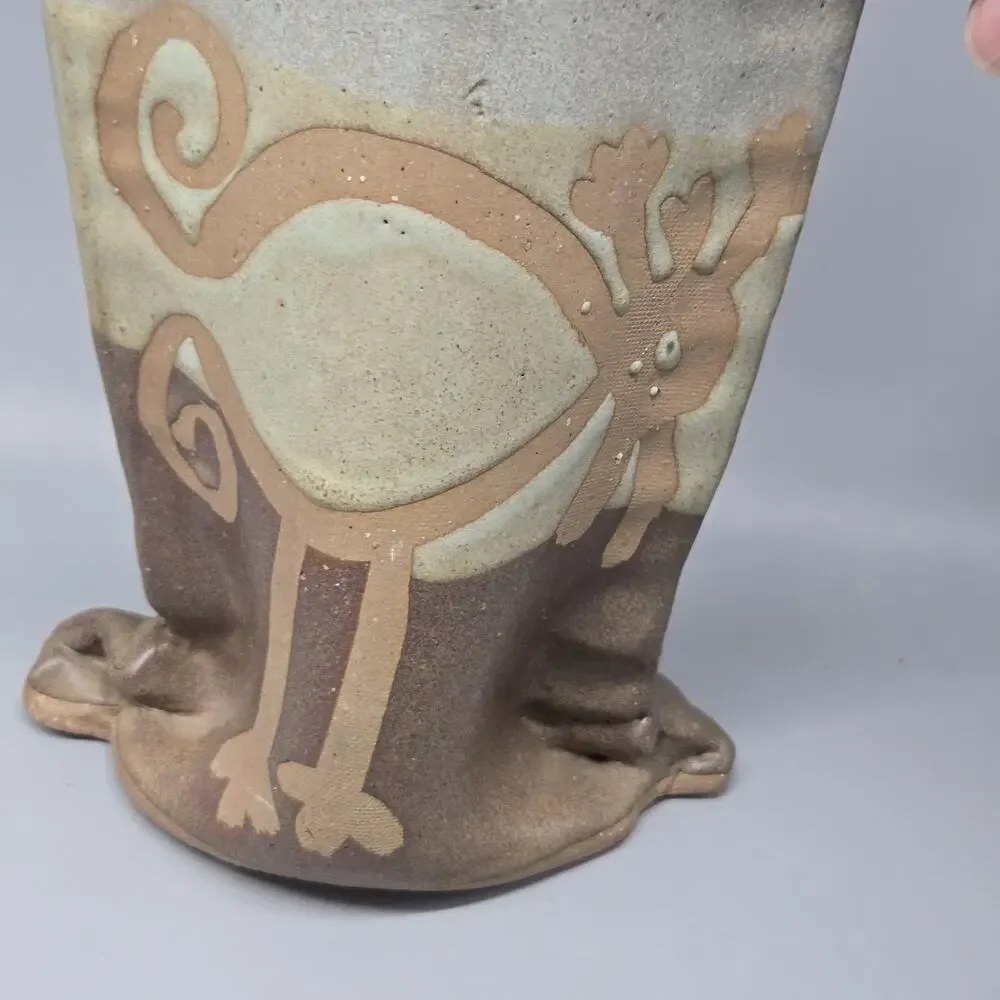 Native American Acoma Pueblo NM M. Romero Venezuela Signed Studio Pottery Vase